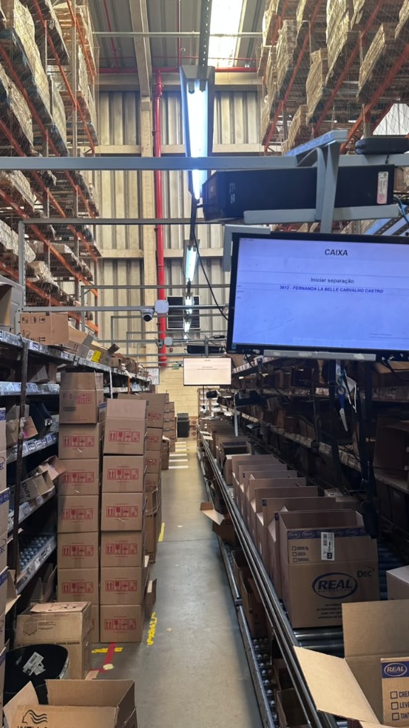 Corredor de Separacao com Monitores